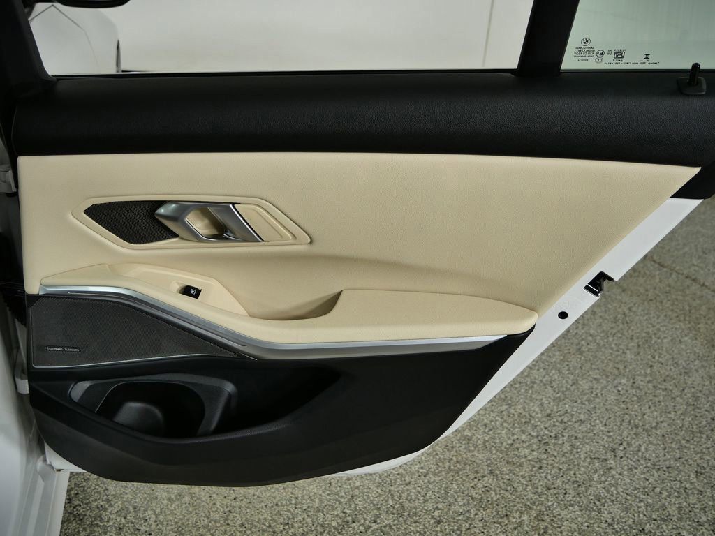 Thumbnail: 2026 BMW 3 Series - 28