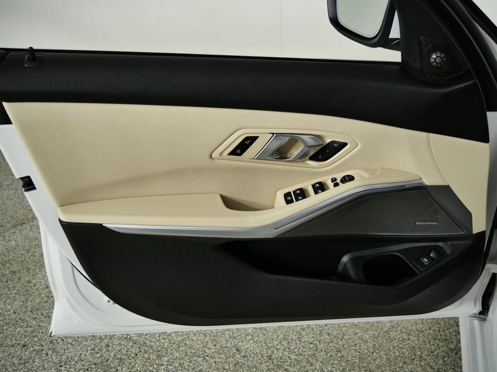Thumbnail: 2026 BMW 3 Series - 34