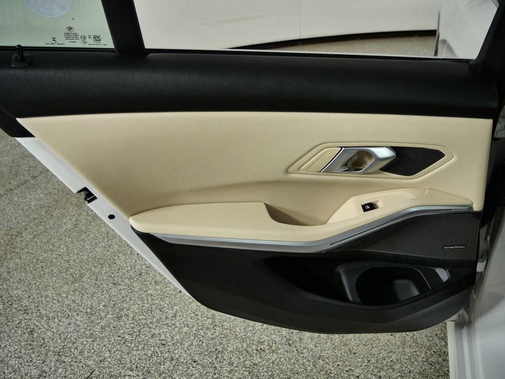 Thumbnail: 2026 BMW 3 Series - 31