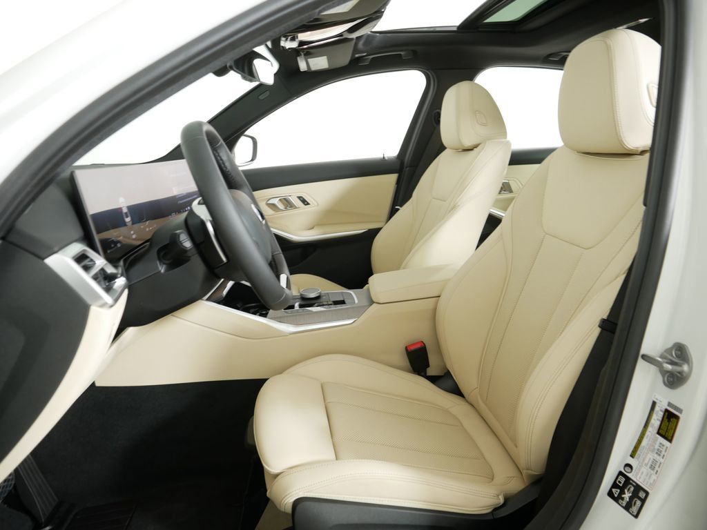 Thumbnail: 2025 BMW 3 Series - 34