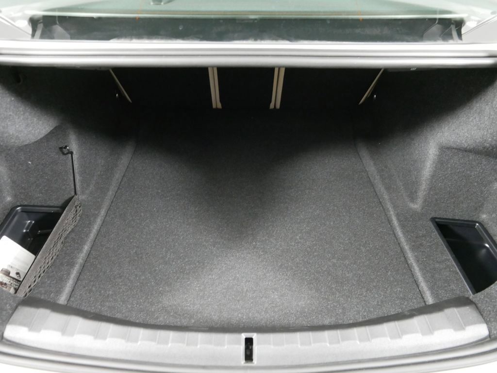 Thumbnail: 2025 BMW 3 Series - 15