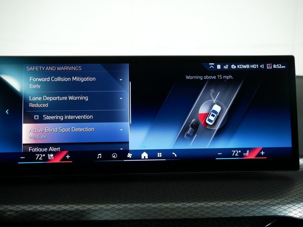 Thumbnail: 2025 BMW 3 Series - 43