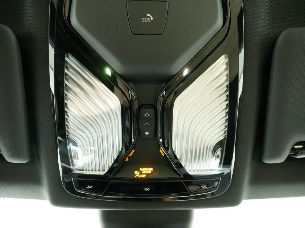 Thumbnail: 2025 BMW 3 Series - 46