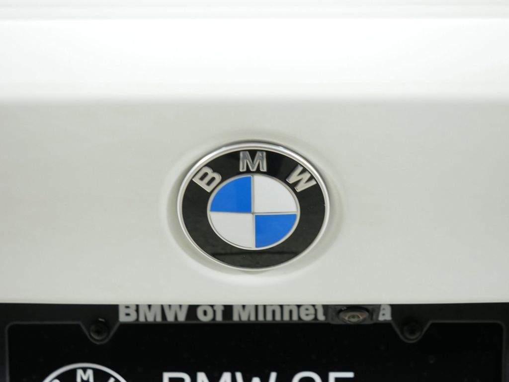 Thumbnail: 2025 BMW 3 Series - 7