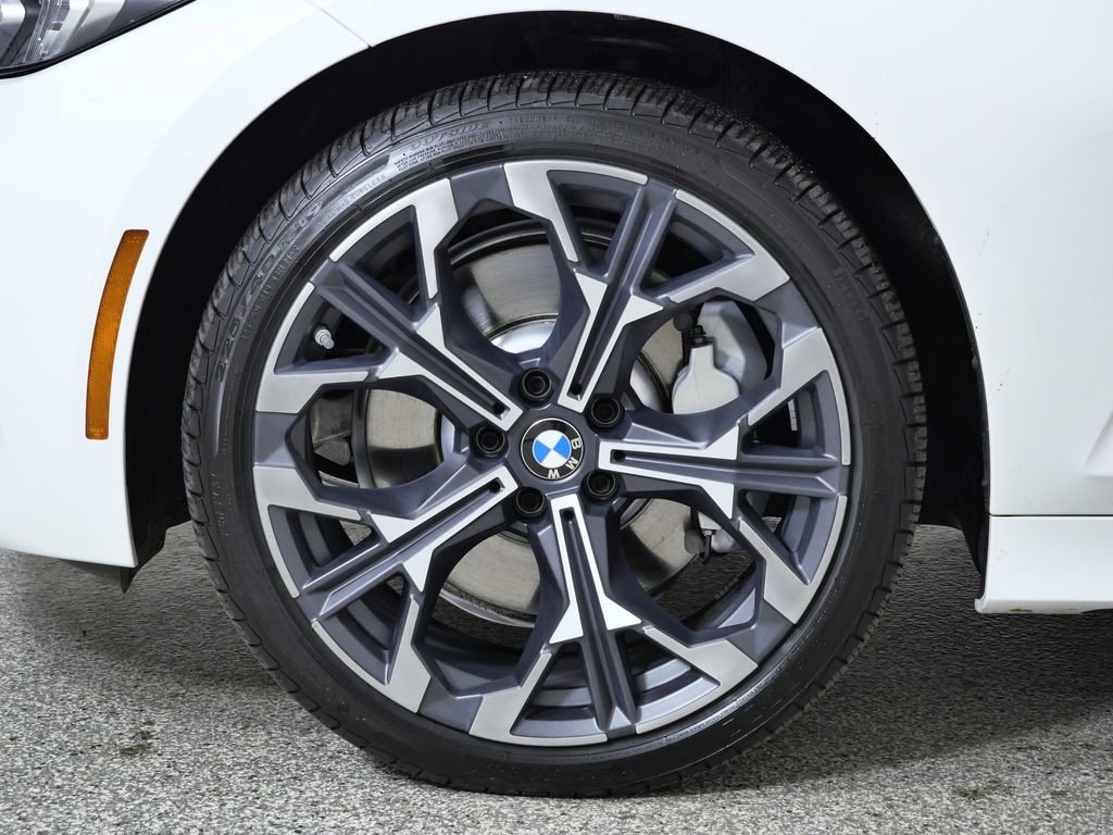 Thumbnail: 2025 BMW 3 Series - 8