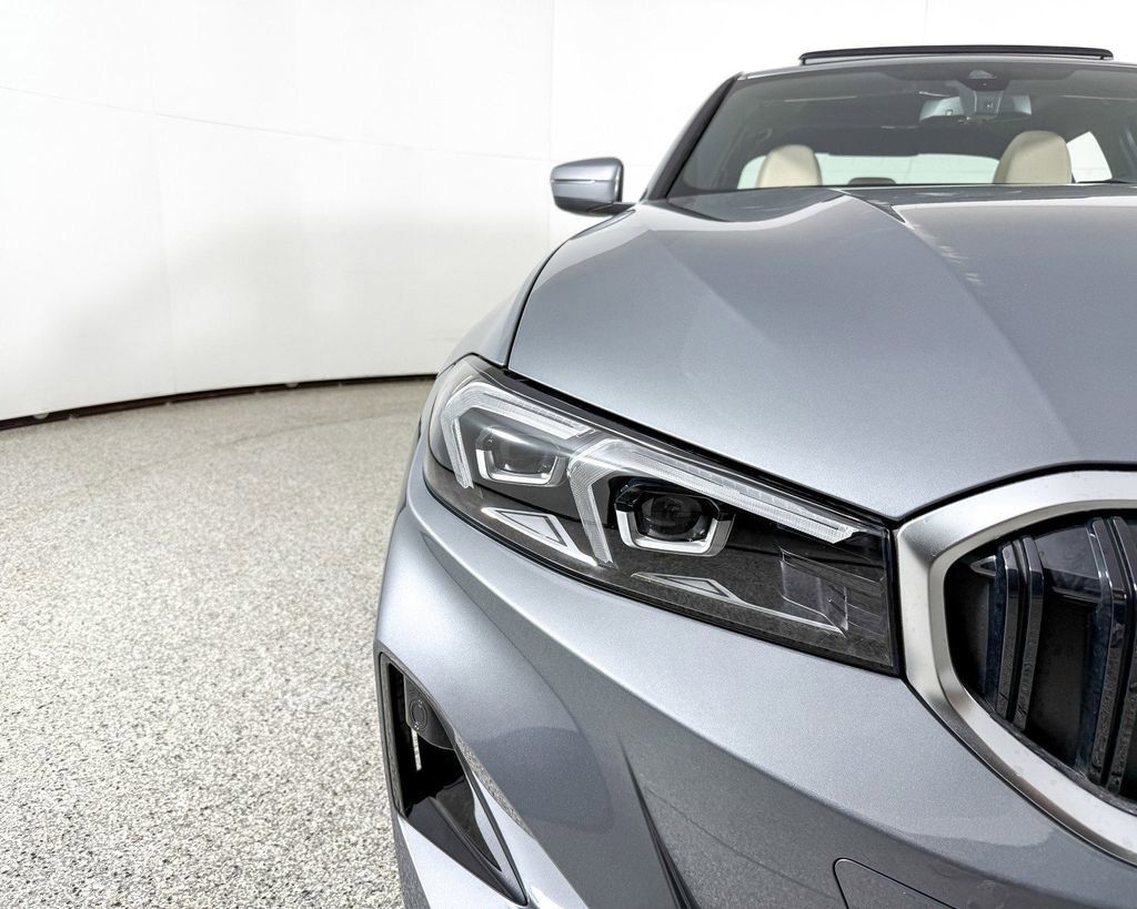 Thumbnail: 2025 BMW 3 Series - 7