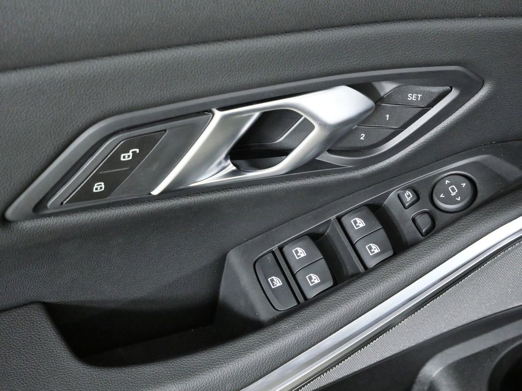 Thumbnail: 2026 BMW 3 Series - 40