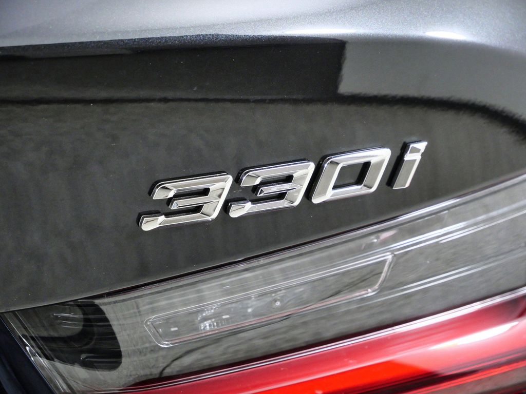Thumbnail: 2026 BMW 3 Series - 24