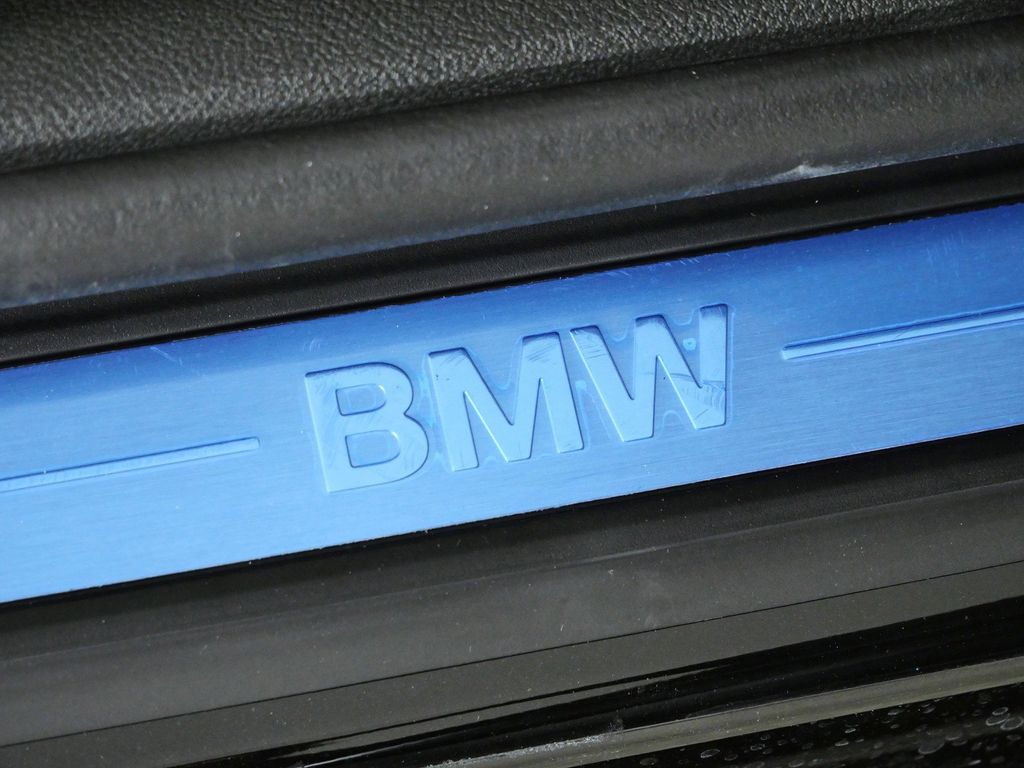 Thumbnail: 2026 BMW 3 Series - 17