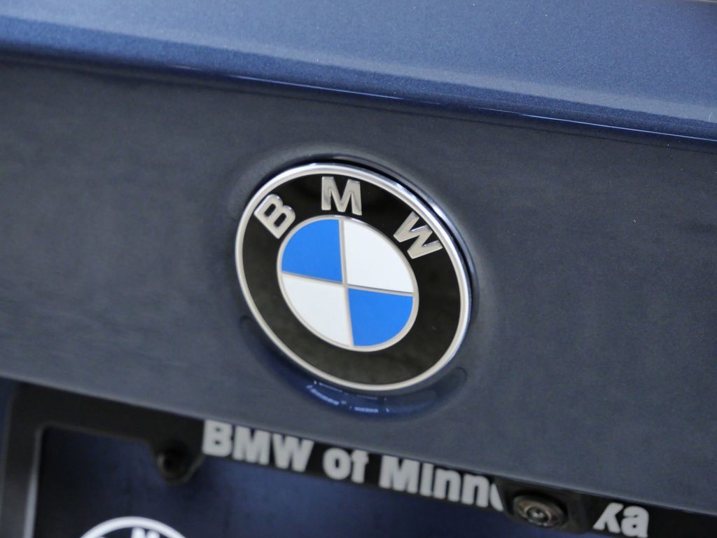 Thumbnail: 2026 BMW 3 Series - 7
