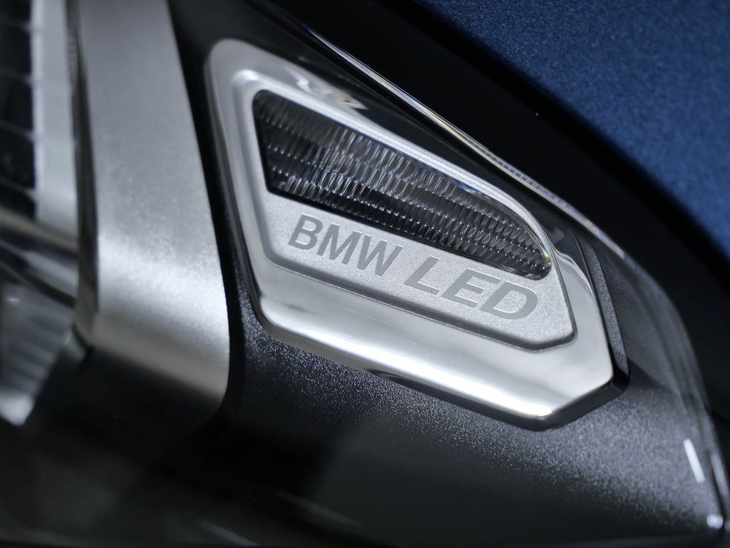 Thumbnail: 2026 BMW 3 Series - 18
