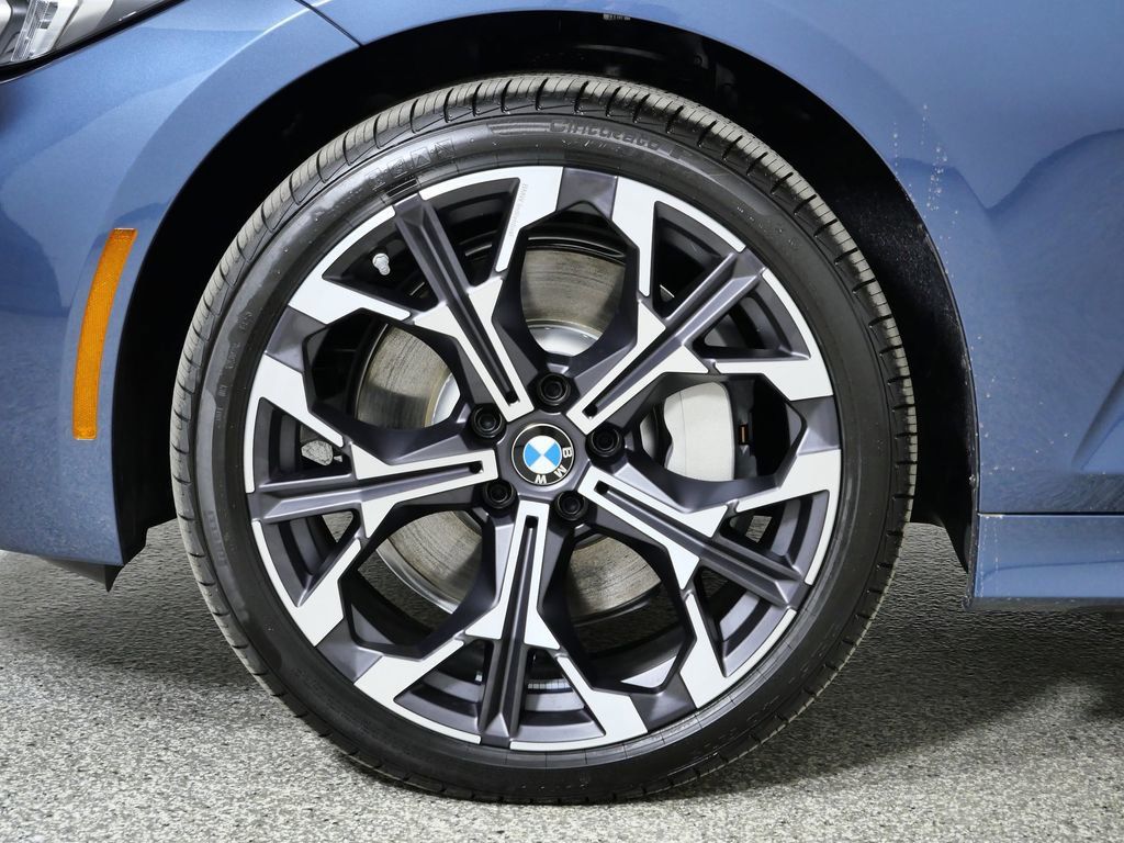 Thumbnail: 2026 BMW 3 Series - 8