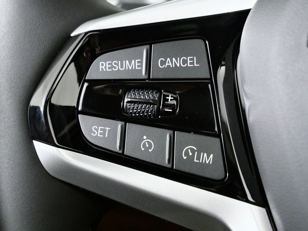 Thumbnail: 2026 BMW 3 Series - 42