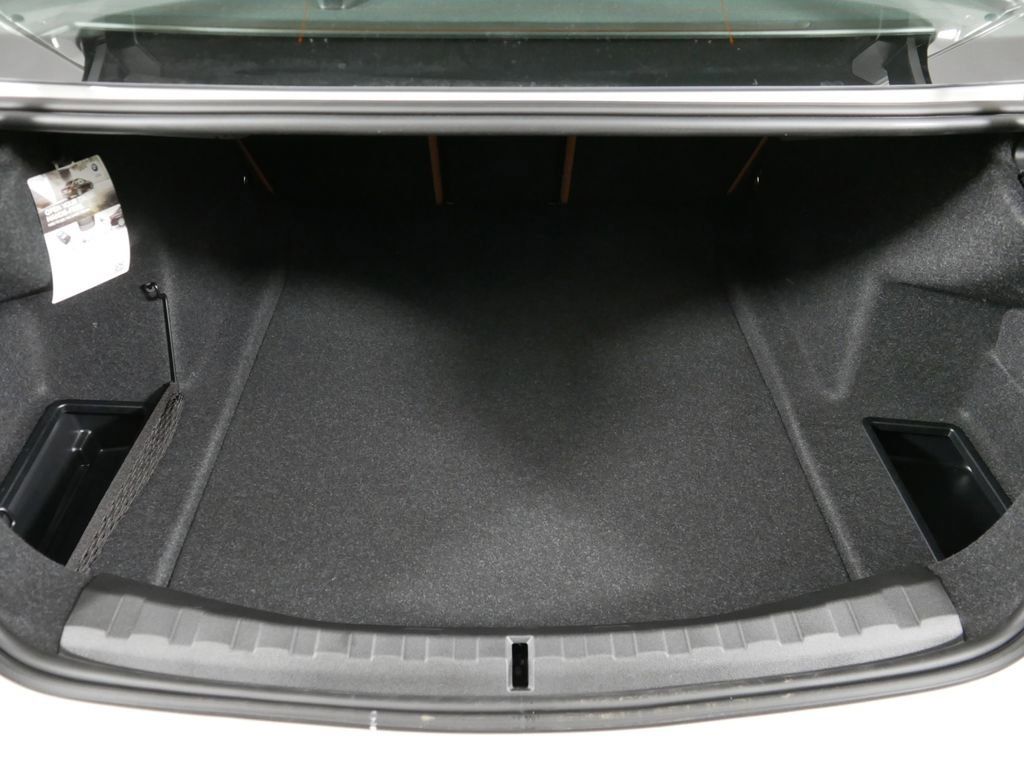 Thumbnail: 2025 BMW 3 Series - 15