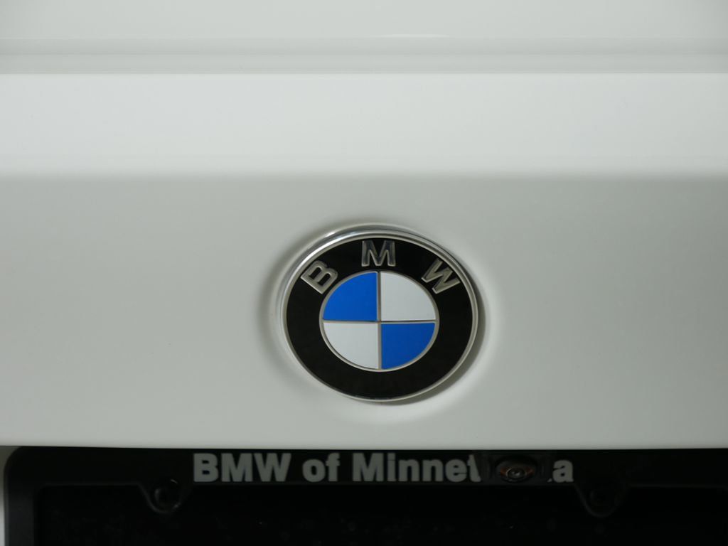 Thumbnail: 2025 BMW 3 Series - 7