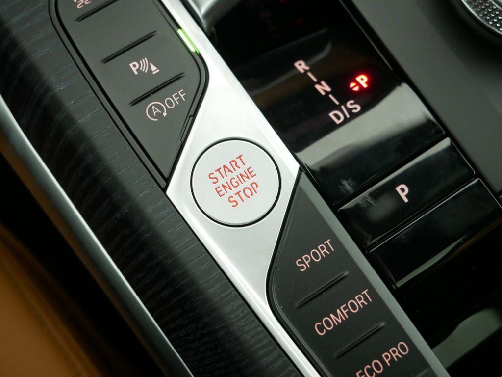 Thumbnail: 2025 BMW 3 Series - 49