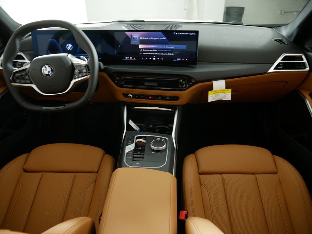 Thumbnail: 2025 BMW 3 Series - 2