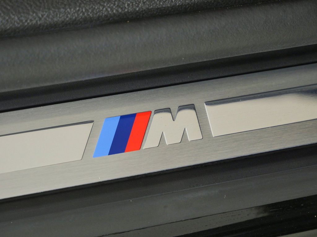 Thumbnail: 2025 BMW 3 Series - 30