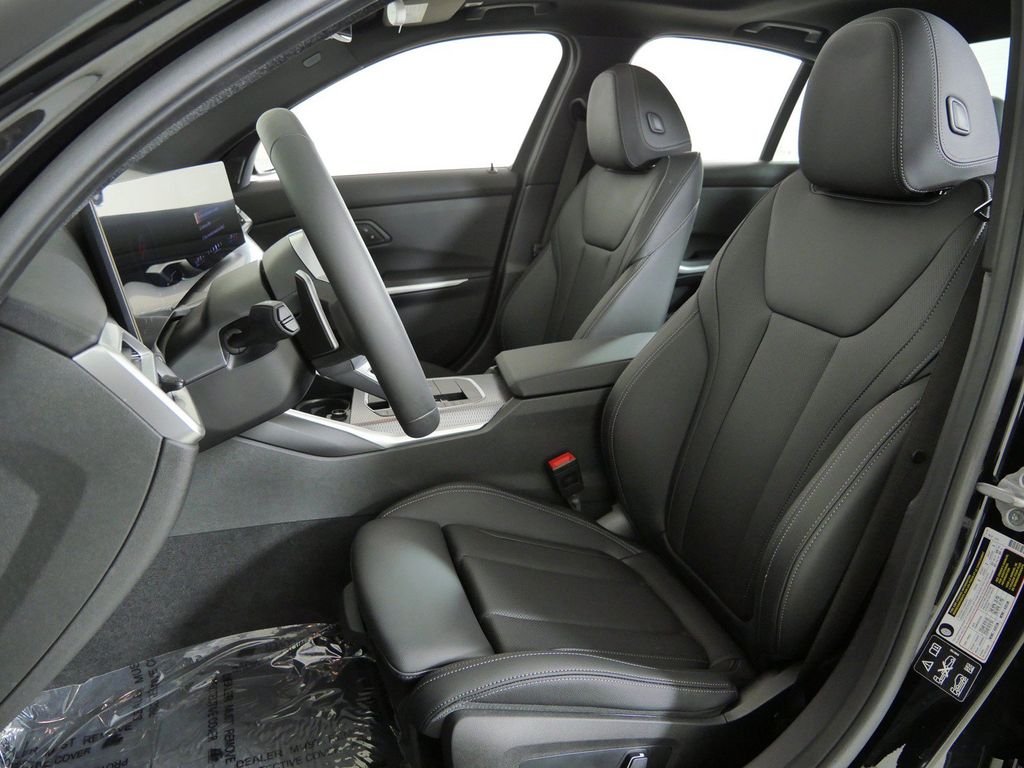 Thumbnail: 2025 BMW 3 Series - 39