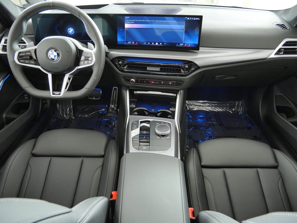 Thumbnail: 2025 BMW 3 Series - 2