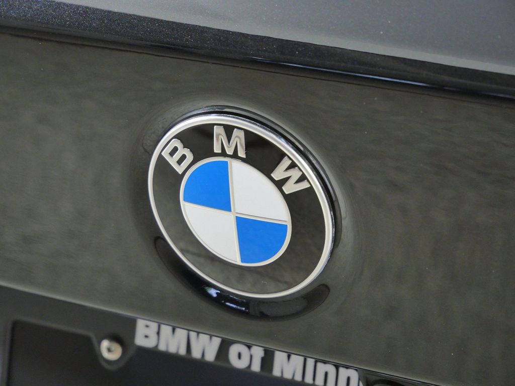 Thumbnail: 2025 BMW 3 Series - 7