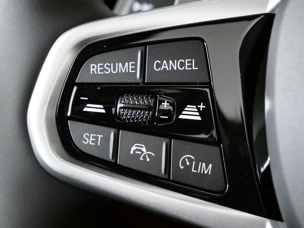 Thumbnail: 2026 BMW 3 Series - 43
