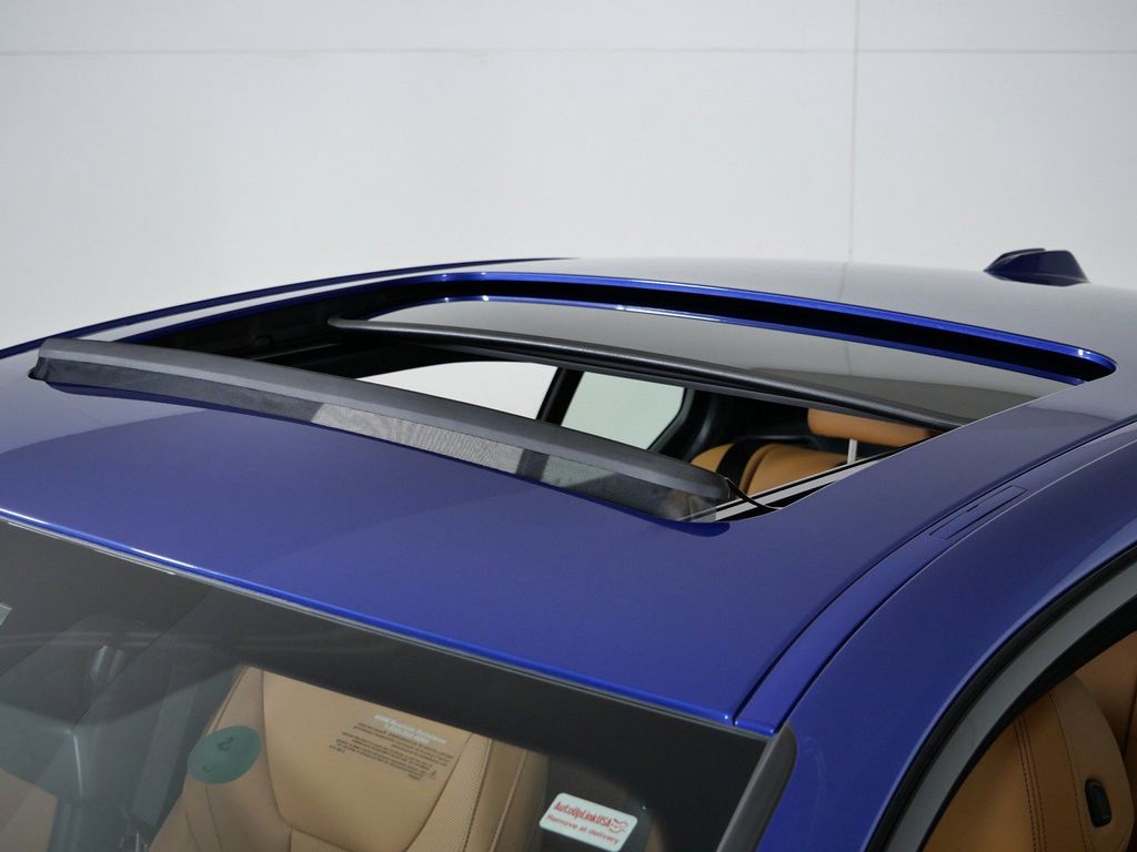 Thumbnail: 2026 BMW 3 Series - 28