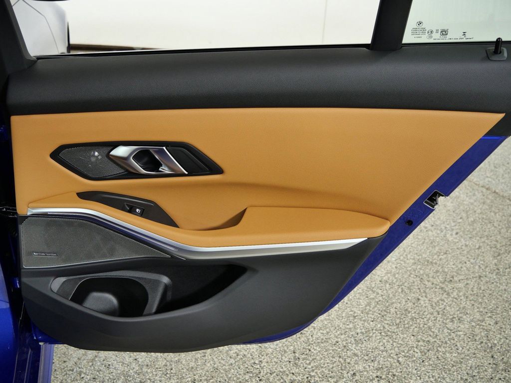 Thumbnail: 2026 BMW 3 Series - 31