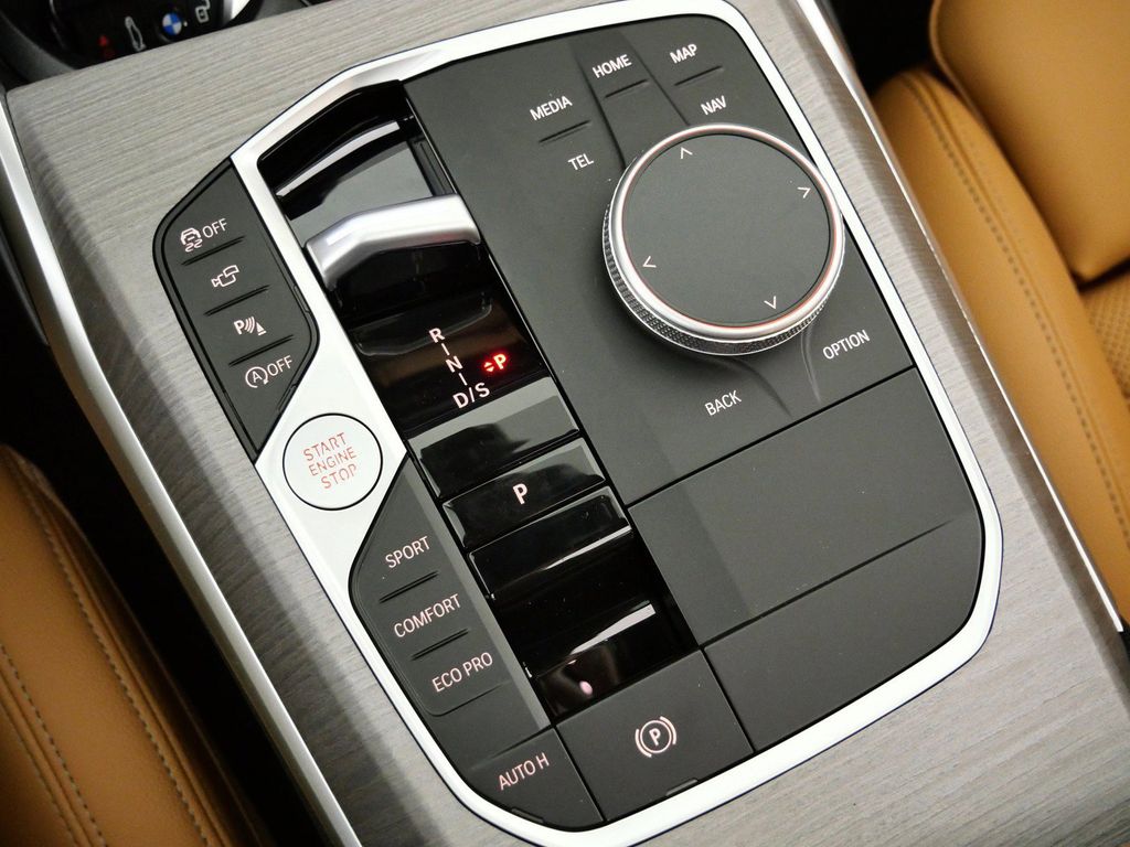 Thumbnail: 2026 BMW 3 Series - 48