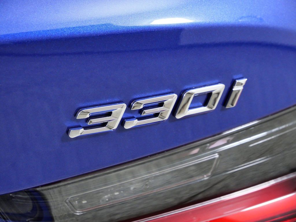 Thumbnail: 2026 BMW 3 Series - 24