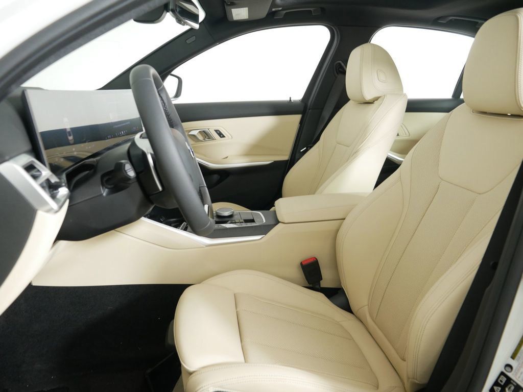 Thumbnail: 2025 BMW 3 Series - 36