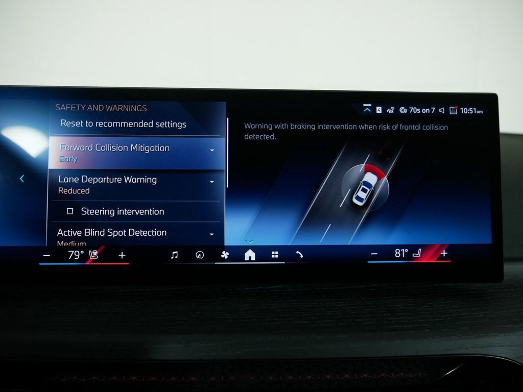 Thumbnail: 2025 BMW 3 Series - 45