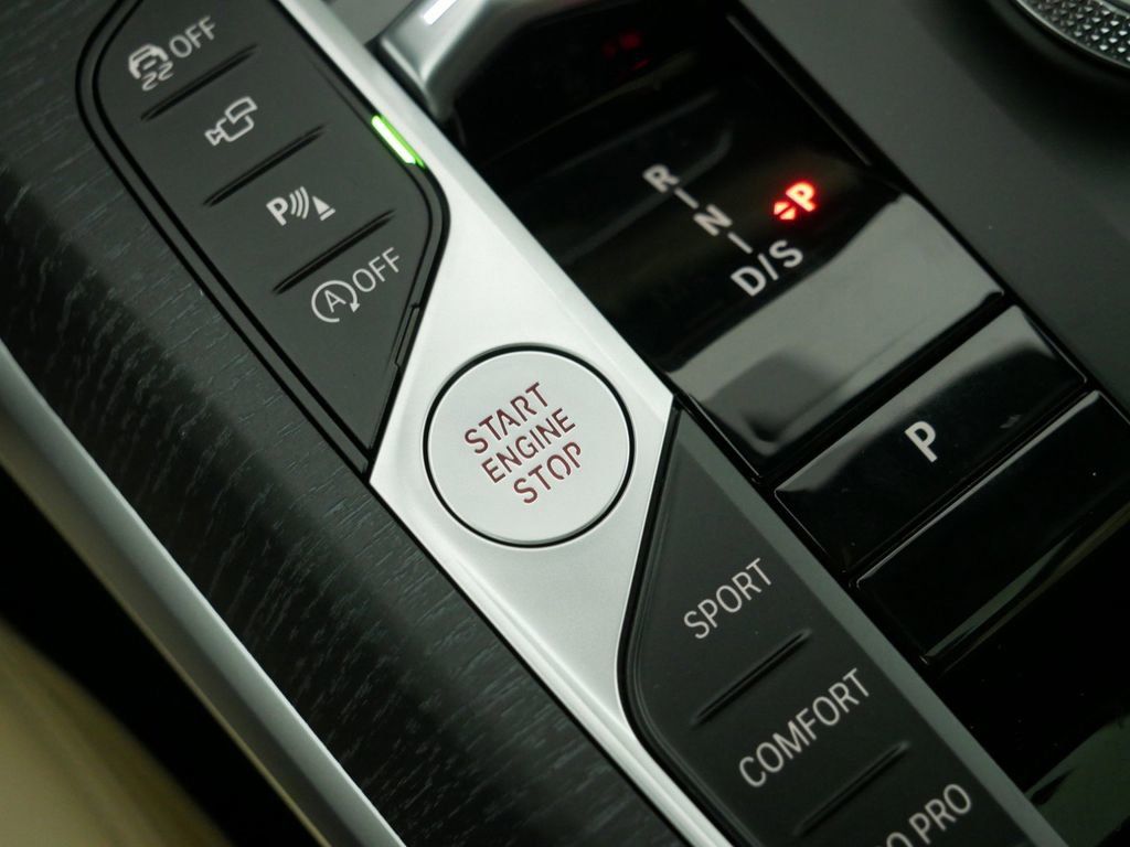 Thumbnail: 2025 BMW 3 Series - 51