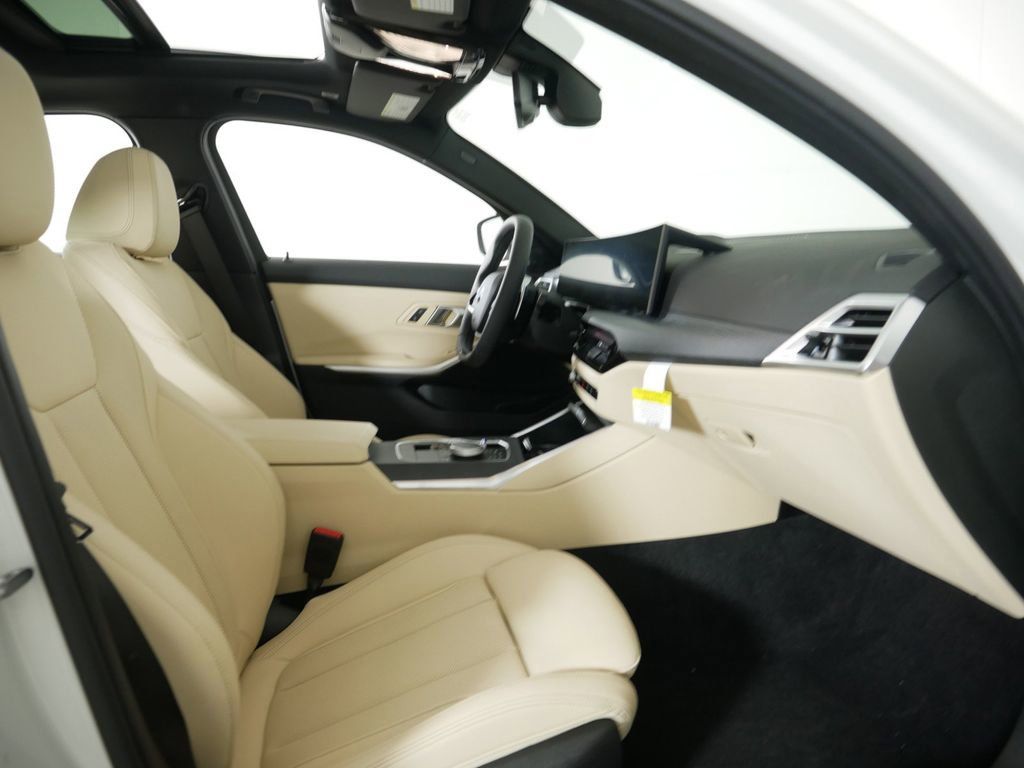 Thumbnail: 2025 BMW 3 Series - 9