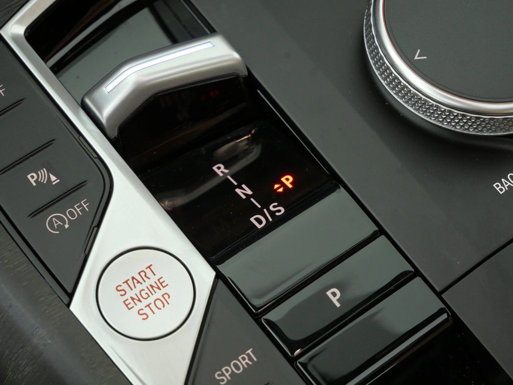 Thumbnail: 2024 BMW 3 Series - 49