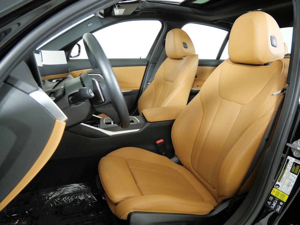 Thumbnail: 2024 BMW 3 Series - 38
