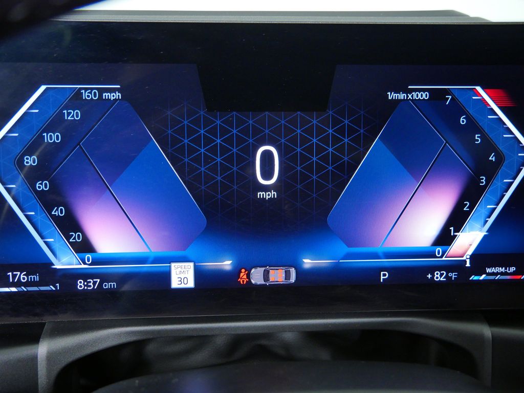 Thumbnail: 2024 BMW 3 Series - 16