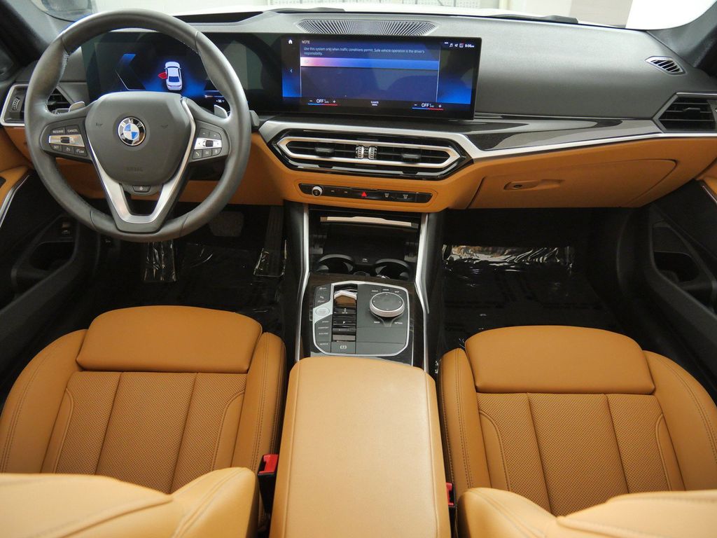 Thumbnail: 2024 BMW 3 Series - 2