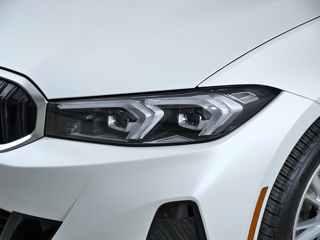 Thumbnail: 2023 BMW 3 Series - 17