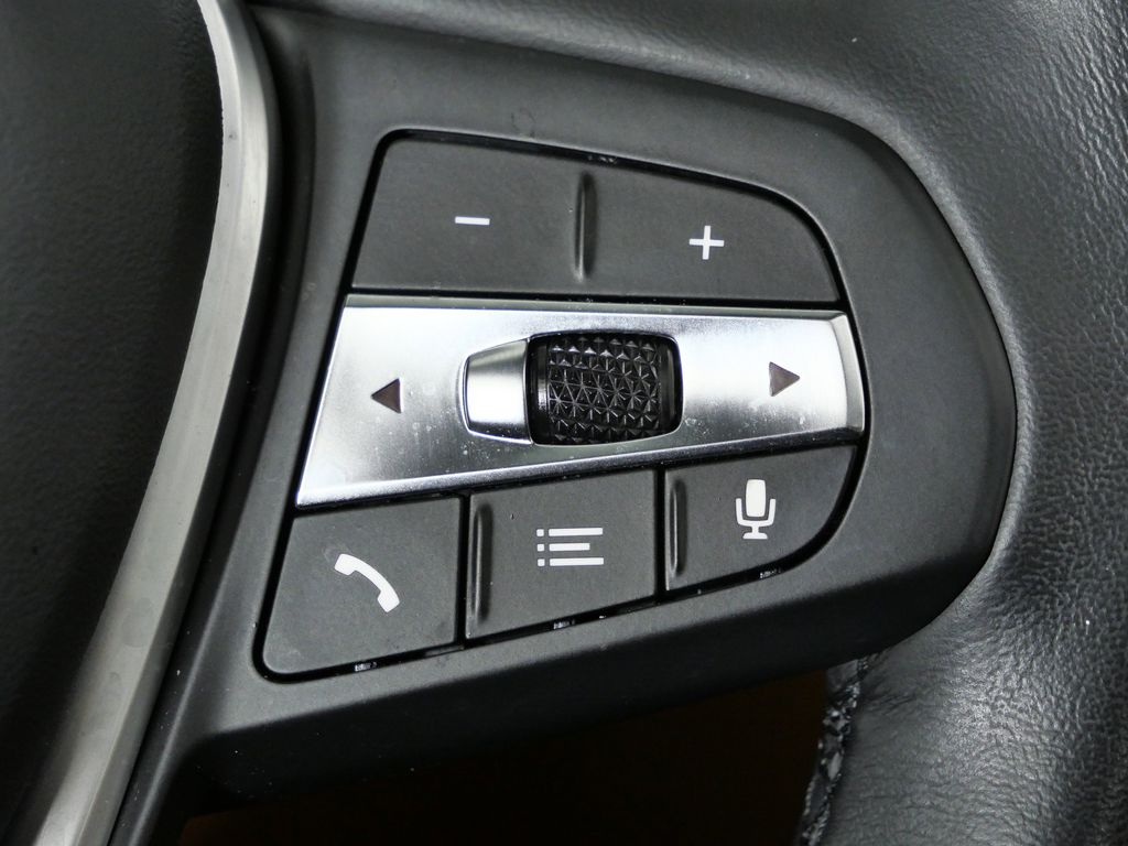 Thumbnail: 2023 BMW 3 Series - 41