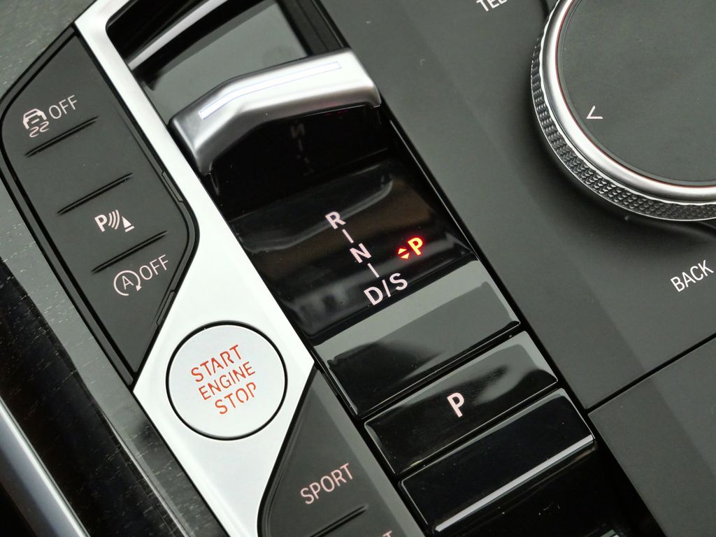 Thumbnail: 2023 BMW 3 Series - 13