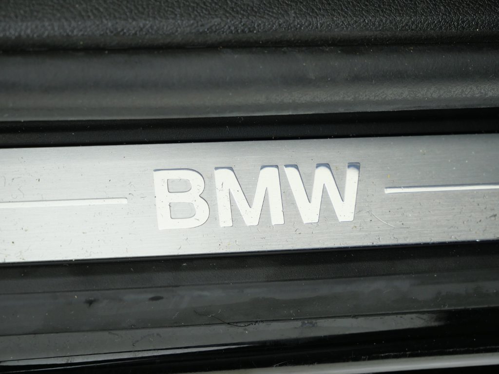 Thumbnail: 2024 BMW 3 Series - 17