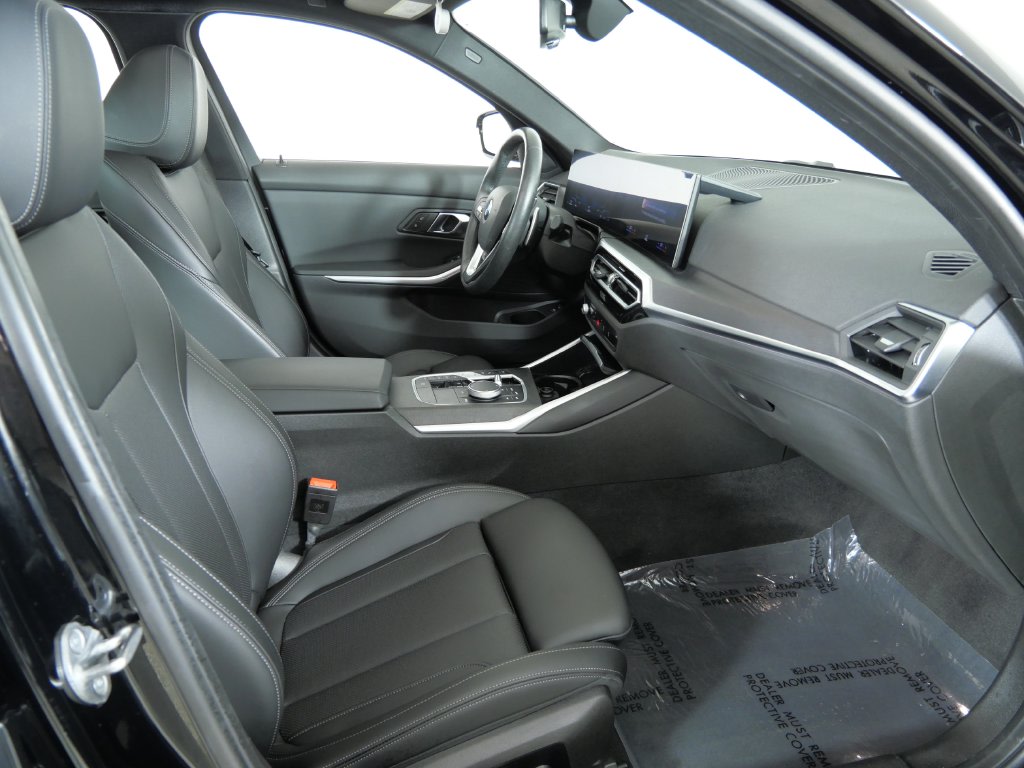 Thumbnail: 2024 BMW 3 Series - 9