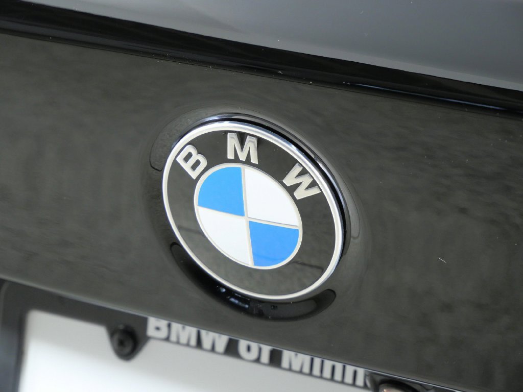 Thumbnail: 2024 BMW 3 Series - 7