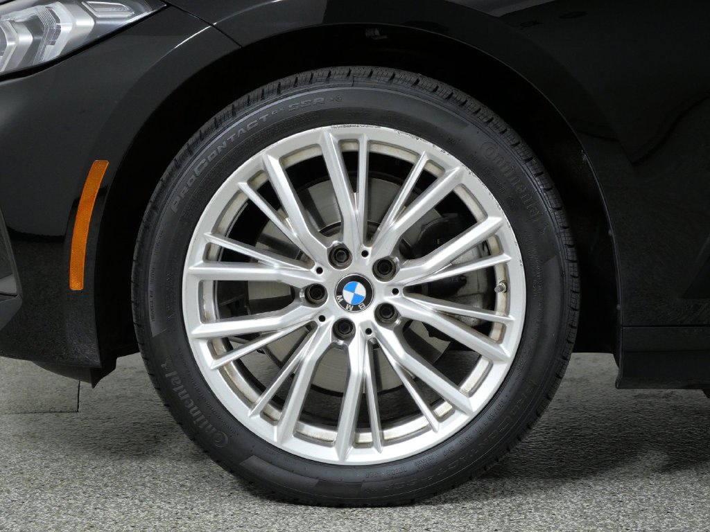 Thumbnail: 2024 BMW 3 Series - 8