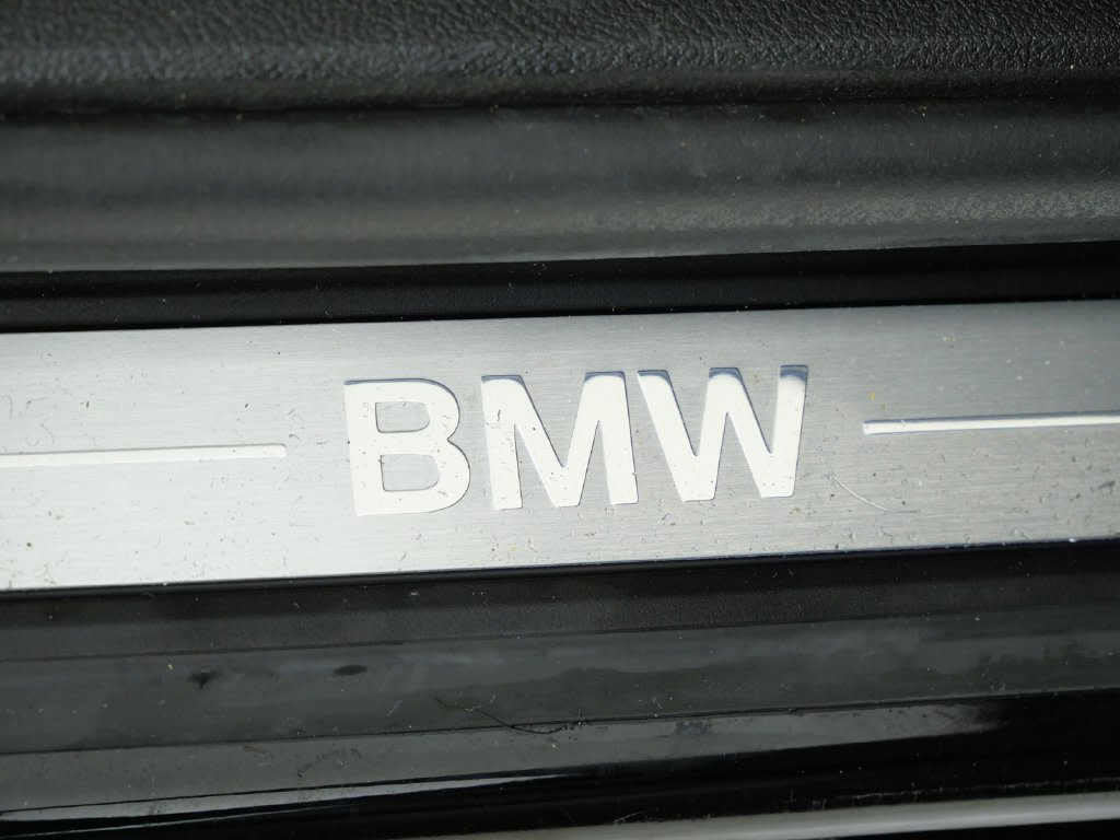 Thumbnail: 2024 BMW 3 Series - 17