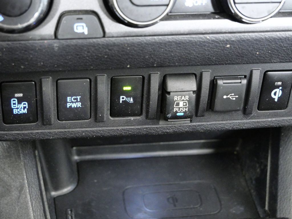 Thumbnail: 2022 Toyota Tacoma - 46