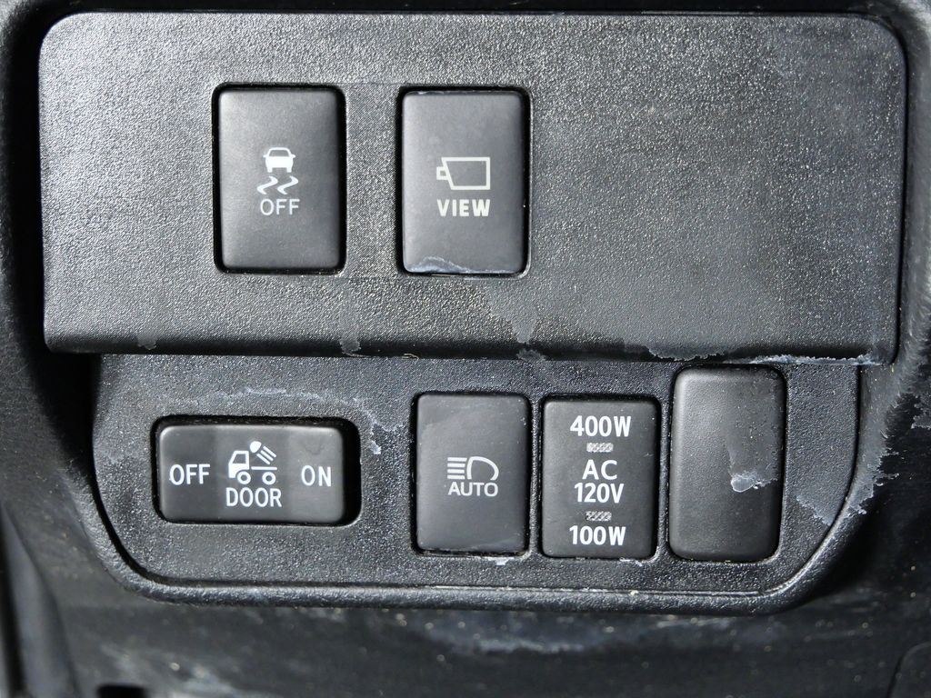 Thumbnail: 2022 Toyota Tacoma - 40