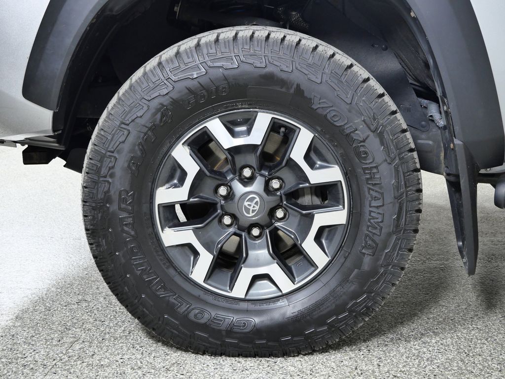 Thumbnail: 2022 Toyota Tacoma - 25