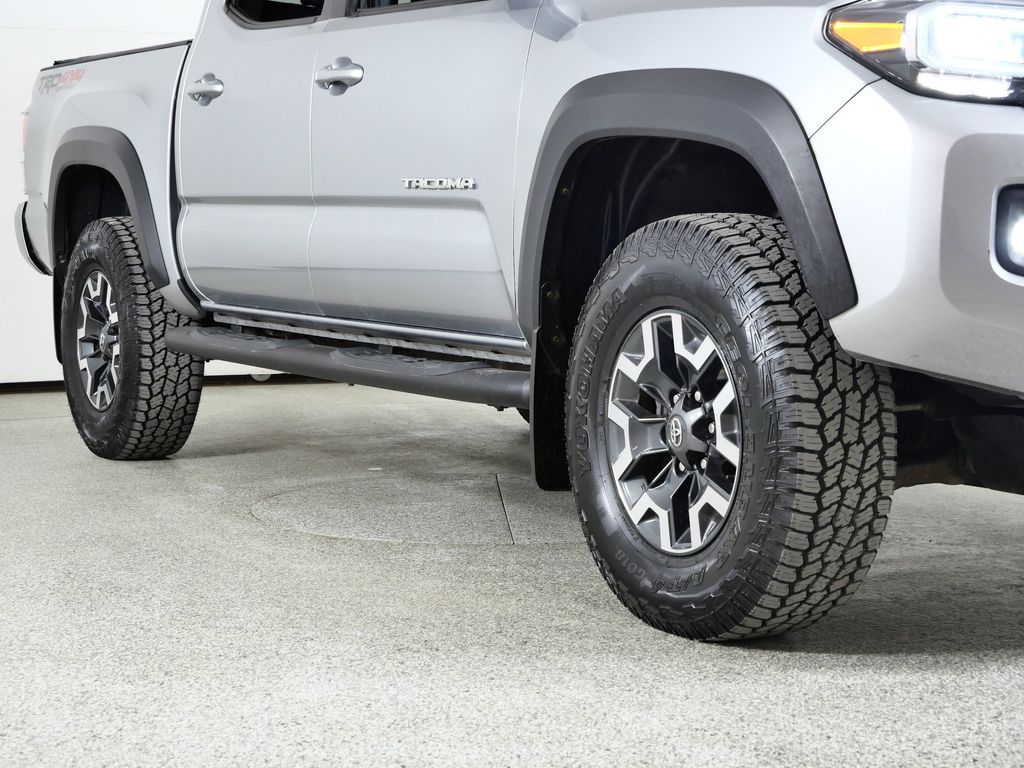 Thumbnail: 2022 Toyota Tacoma - 8